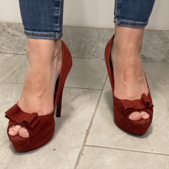 Miss Me Red Suede Peep Toe Platform Heel 8 1/2 - Picture 3 of 11